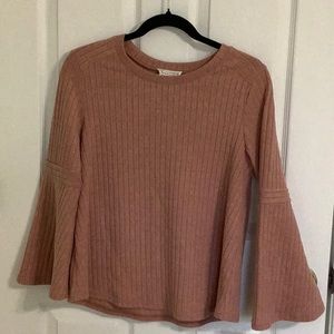 🦋 LOVERICHE dusty mauve rib knit sweater with bell sleeves.  Size Medium.